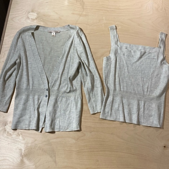 Belford Tank Top and Sweater Set Medium (JR) - Picture 2 of 12